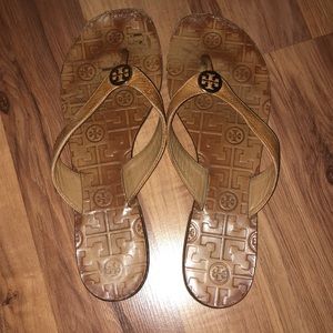 Tory Burch Monroe style leather thong sandal